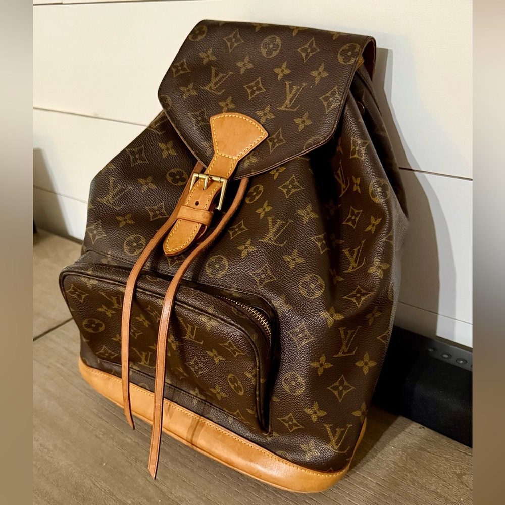 VINTAGE Louis Vuitton Montsouris MM